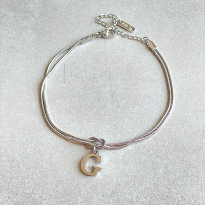 A-Z Love Knot Armband för Kvinnor & Par - Guldfärgad Stål Snake Chain Charm - Elegant Smycke till Alla Hjärtans Dag